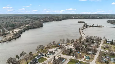 31 Juniper #2, Newaygo, MI 49337 photo 2