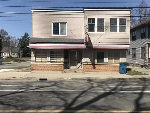 701 Knapp, Grand Rapids, MI 49505