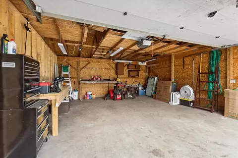 109 Marshall, Jackson, MI 49202 photo 38