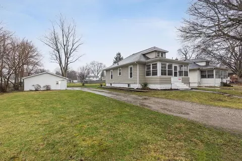 109 Marshall, Jackson, MI 49202 photo 2