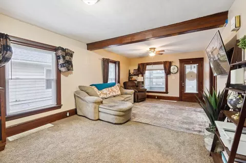 109 Marshall, Jackson, MI 49202 photo 9