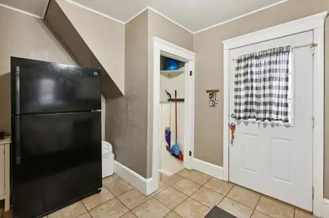 109 Marshall, Jackson, MI 49202 photo 21