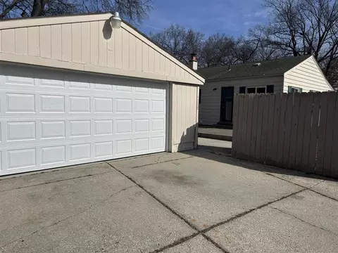21755 Ira, Warren, MI 48091 photo 4