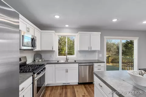 Kitchen - 606 Rust, Big Rapids, MI 49307 photo 1 of 2