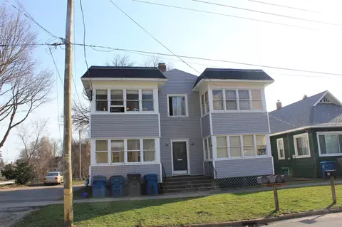 321 W Pleasant St, Watervliet, MI 49098