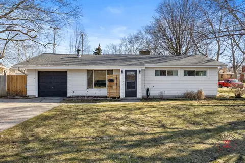 2526 Monroe, Grand Rapids, MI 49505