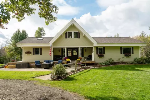 9710 11 Mile, Rockford, MI 49341