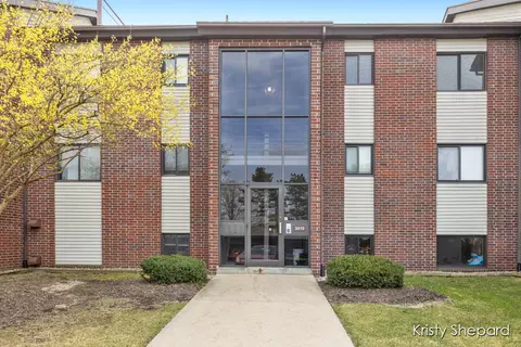 3410 B Devonwood Hls, Grand Rapids, MI 49525