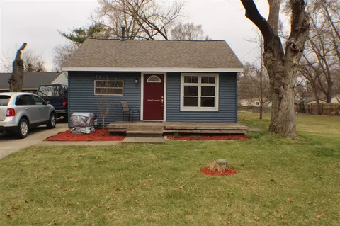 902 Dunreath, Walled Lake, MI 48390