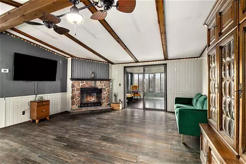Living - 5825 Ridge, Jackson, MI 49201 photo 1 of 1
