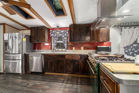 Kitchen - 5825 Ridge, Jackson, MI 49201 photo 3 of 4