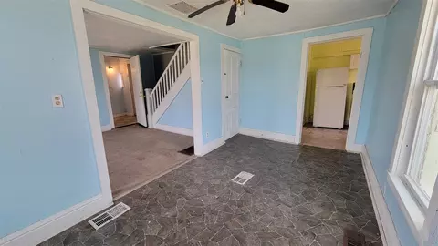 Entry Way - 517 N Walker, Bronson, MI 49028 photo 1 of 1