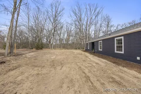 6602 N Hunters, White Cloud, MI 49349 photo 8