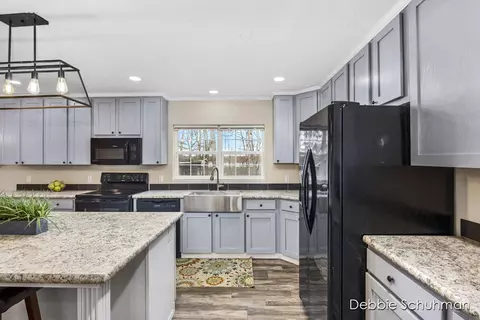 6602 N Hunters, White Cloud, MI 49349 photo 28