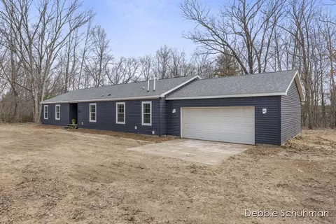 6602 N Hunters, White Cloud, MI 49349 photo 6