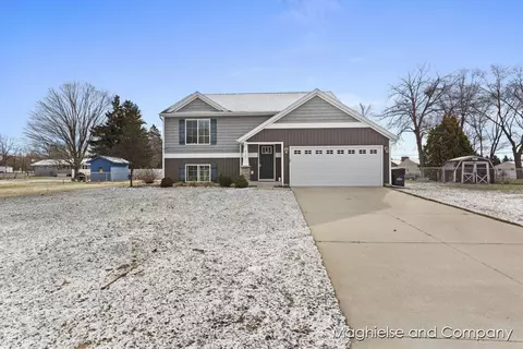 6172 Bittersweet, Belmont, MI 49306