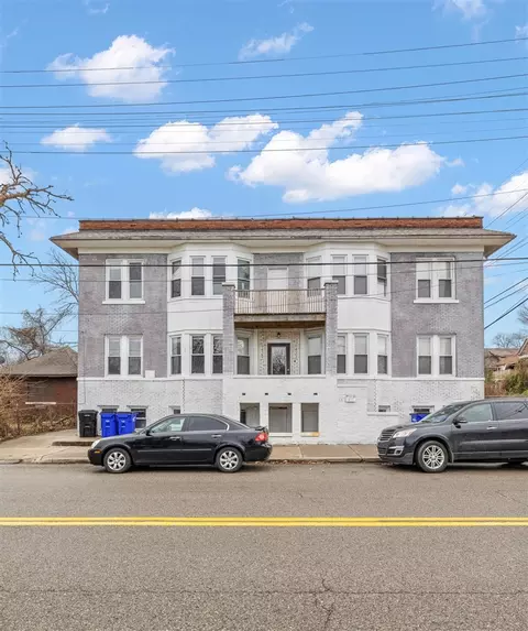 9429 Brush, Detroit, MI 48202