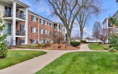 806 Michigan #101W, Jackson, MI 49201