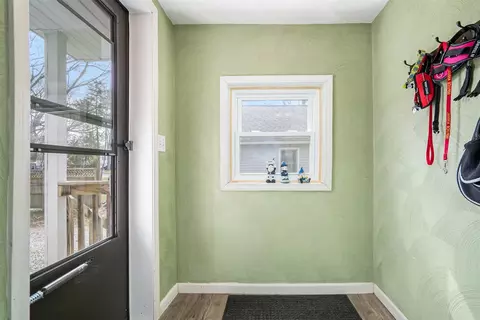 219 N Fountain, Marshall, MI 49068 photo 3