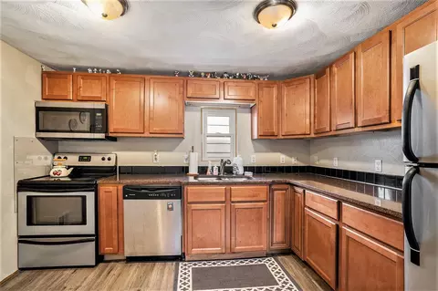 219 N Fountain, Marshall, MI 49068 photo 10