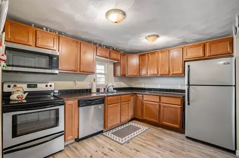 219 N Fountain, Marshall, MI 49068 photo 9
