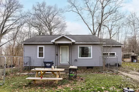 907 55th, Pullman, MI 49450 photo 2