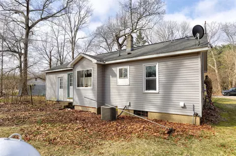 907 55th, Pullman, MI 49450 photo 4