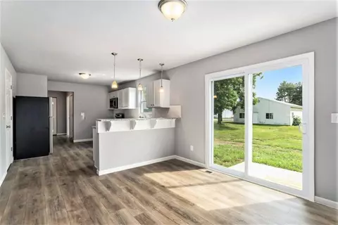 Kitchen - 607 Oklahoma, Three Rivers, MI 49093 photo 2 of 6