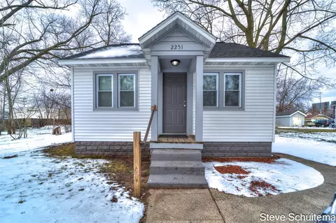 2251 Beidler, Muskegon, MI 49441