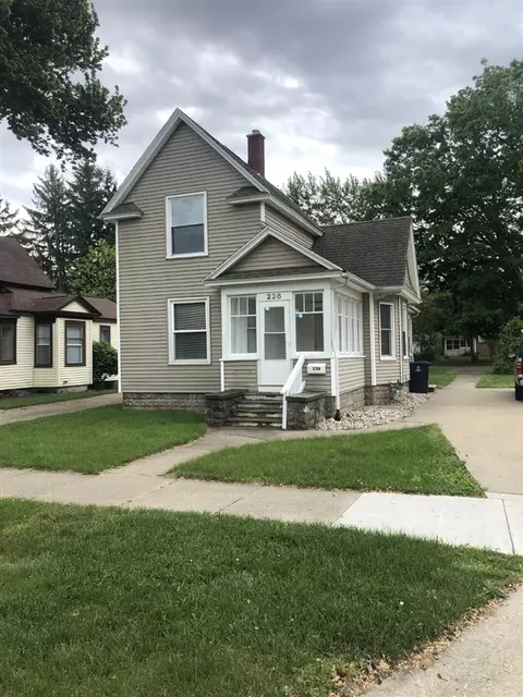 236 E 14th, Holland, MI 49423