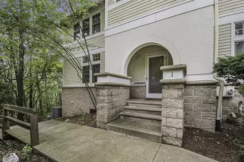 18400 Dunecrest #A, New Buffalo, MI 49117
