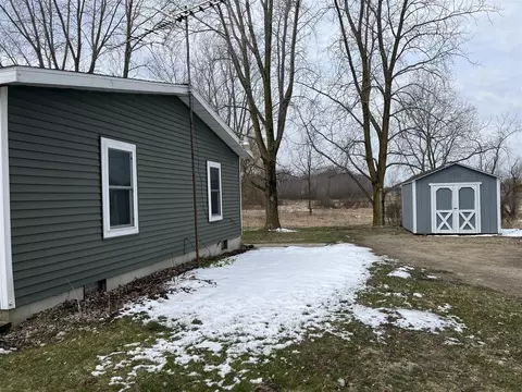 831 N Johnson, Saranac, MI 48881 photo 14