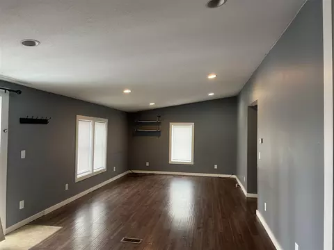 831 N Johnson, Saranac, MI 48881 photo 4