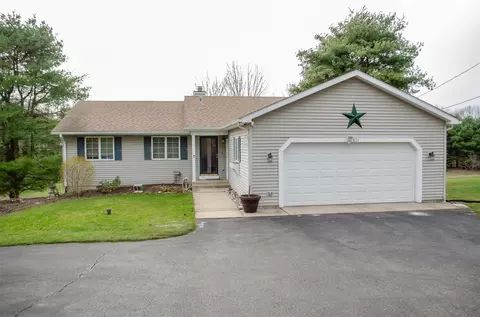 7831 N 40th, Augusta, MI 49012