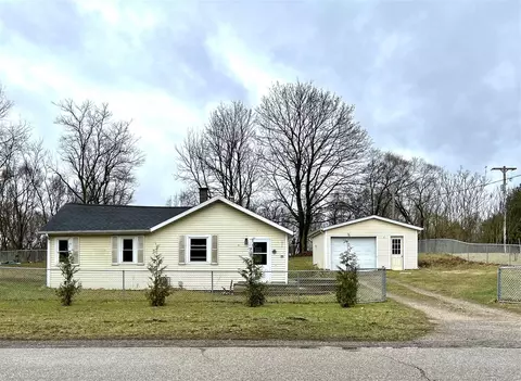 505 Kiddville, Belding, MI 48809 photo 1