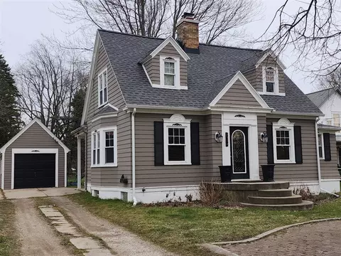 872 Collindale, Grand Rapids, MI 49504