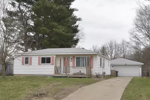 116 Northway, Augusta, MI 49012
