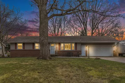 2104 Timberlane, Jenison, MI 49428