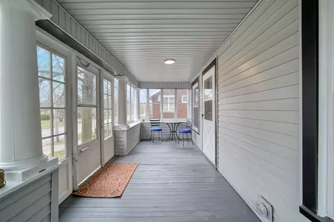 Exterior - 1110 4th, Jackson, MI 49203 photo 6 of 20