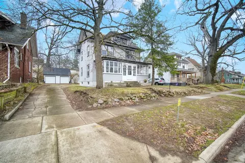 Exterior - 1110 4th, Jackson, MI 49203 photo 4 of 20