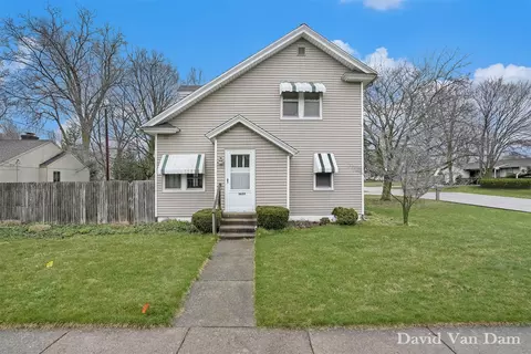 3635 Burton, Grand Rapids, MI 49546
