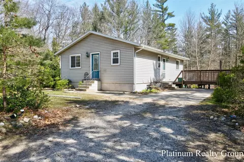1492 N Peterson, Muskegon, MI 49445