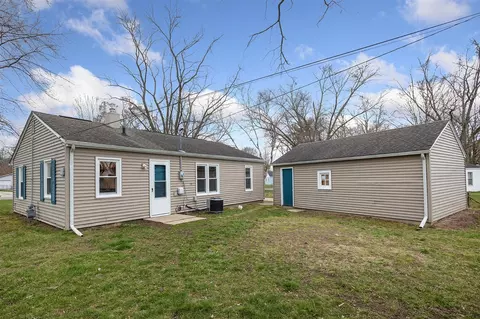 Exterior - 2112 Baldwin, Niles, MI 49120 photo 2 of 5