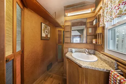 Bath - 5602 Joslin, Gregory, MI 48137 photo 1 of 4