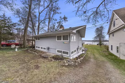 Exterior - 5602 Joslin, Gregory, MI 48137 photo 7 of 10