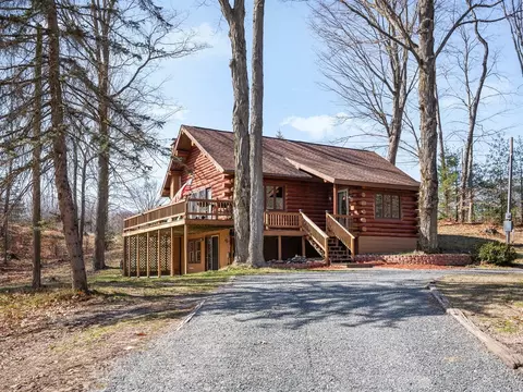8687 N La Salle, Free Soil, MI 49411