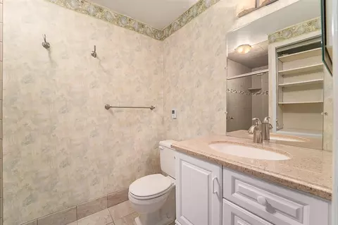 5384 Breeze Hill Pl, Troy, MI 48098 photo 15