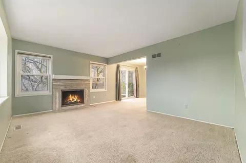 5384 Breeze Hill Pl, Troy, MI 48098 photo 7