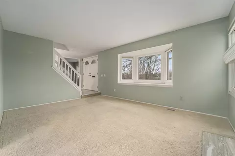 5384 Breeze Hill Pl, Troy, MI 48098 photo 6