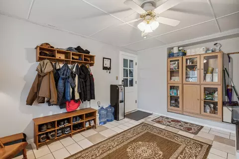 Entry Way - 1210 S Bowen, Jackson, MI 49203 photo 1 of 1